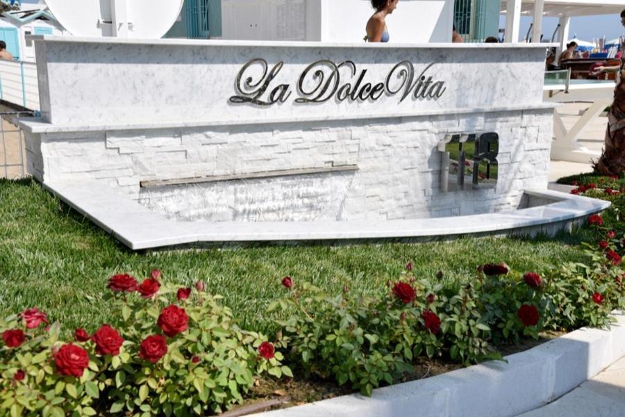 Hotel Raul Riccione Exteriör bild