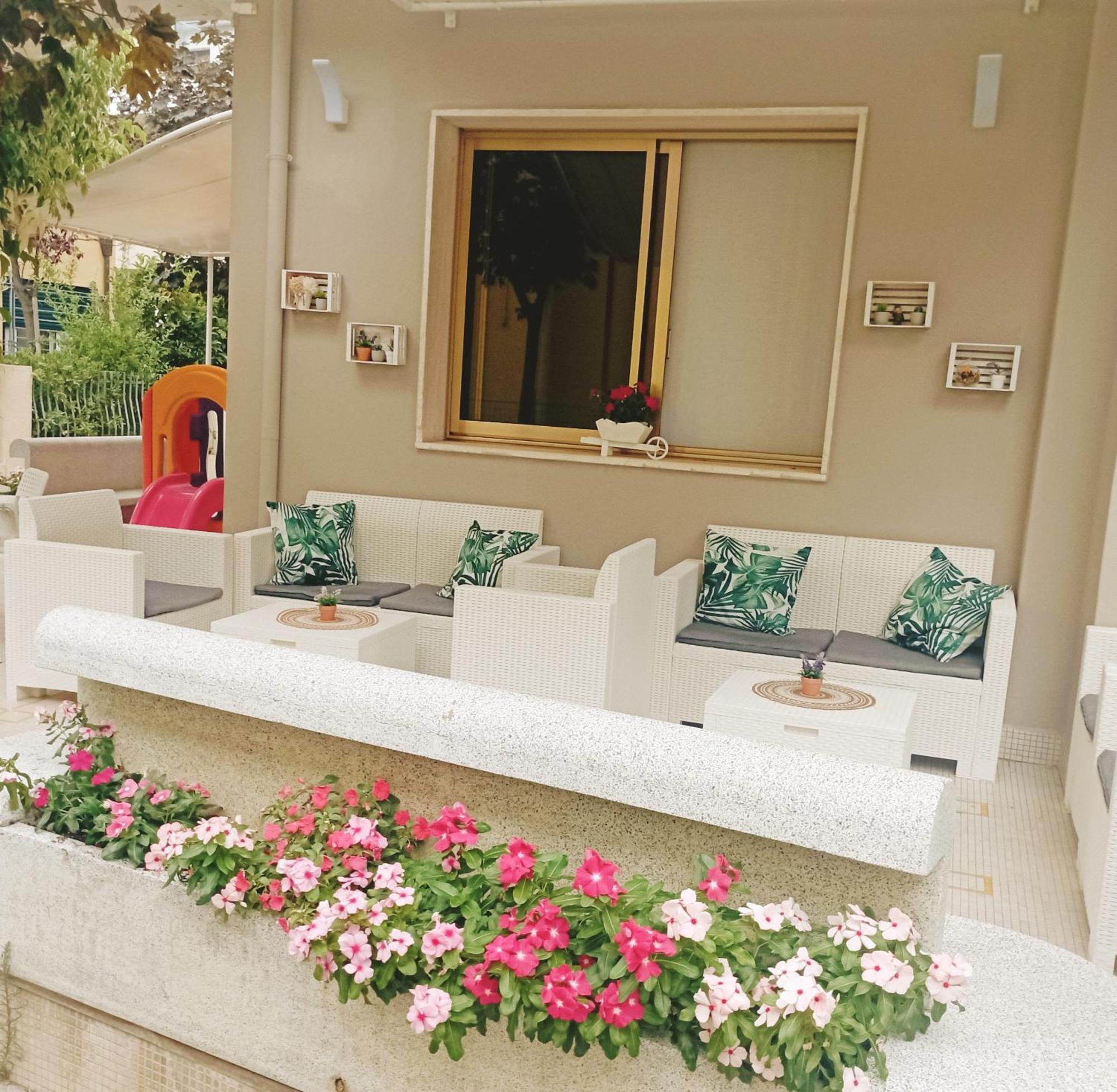 Hotel Raul Riccione Exteriör bild